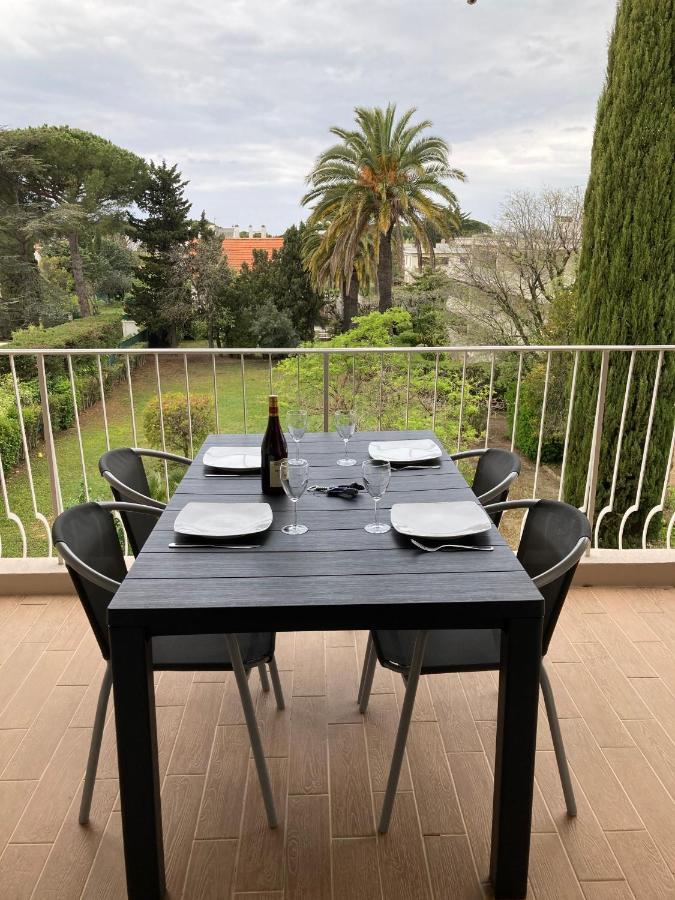 Apartamento Les Palmiers Saint-Cyr-sur-Mer Exterior foto